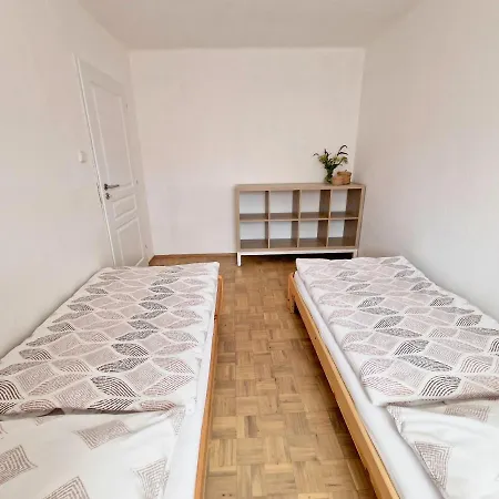 Cejkovsky Dvorek Tatil Evi